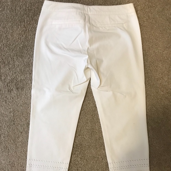 Ecru Women's White Crop Pants, Size 4 - Picture 3 of 7